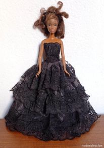 Barbie y Ken: VESTIDO PARA MUÑECA BARBIE DE COLOR NEGRO - NO TIENE ETIQUETA QUE PONGA BARBIE